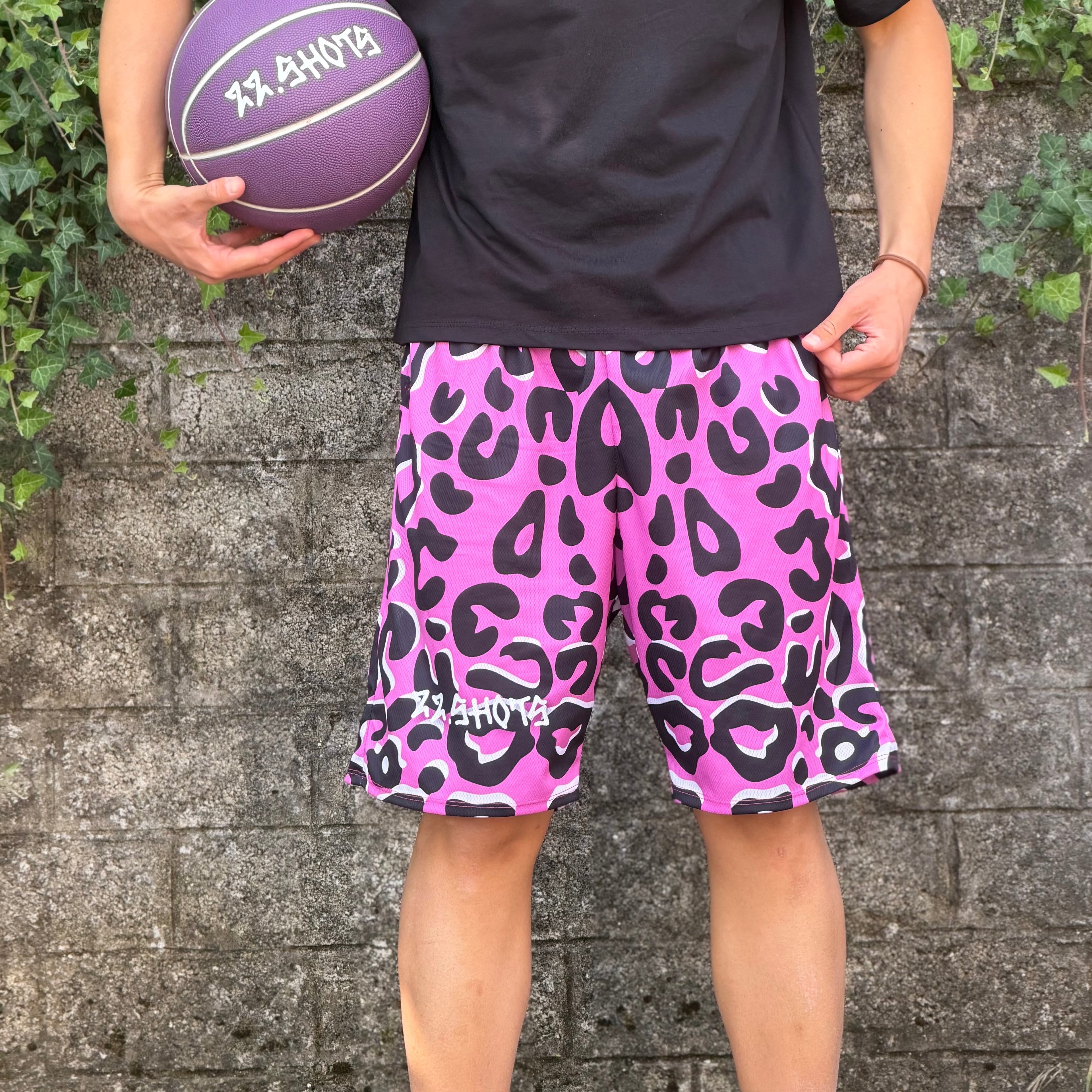 Bundle Clutch Mode On Tee + Pink Jaguar Shorts