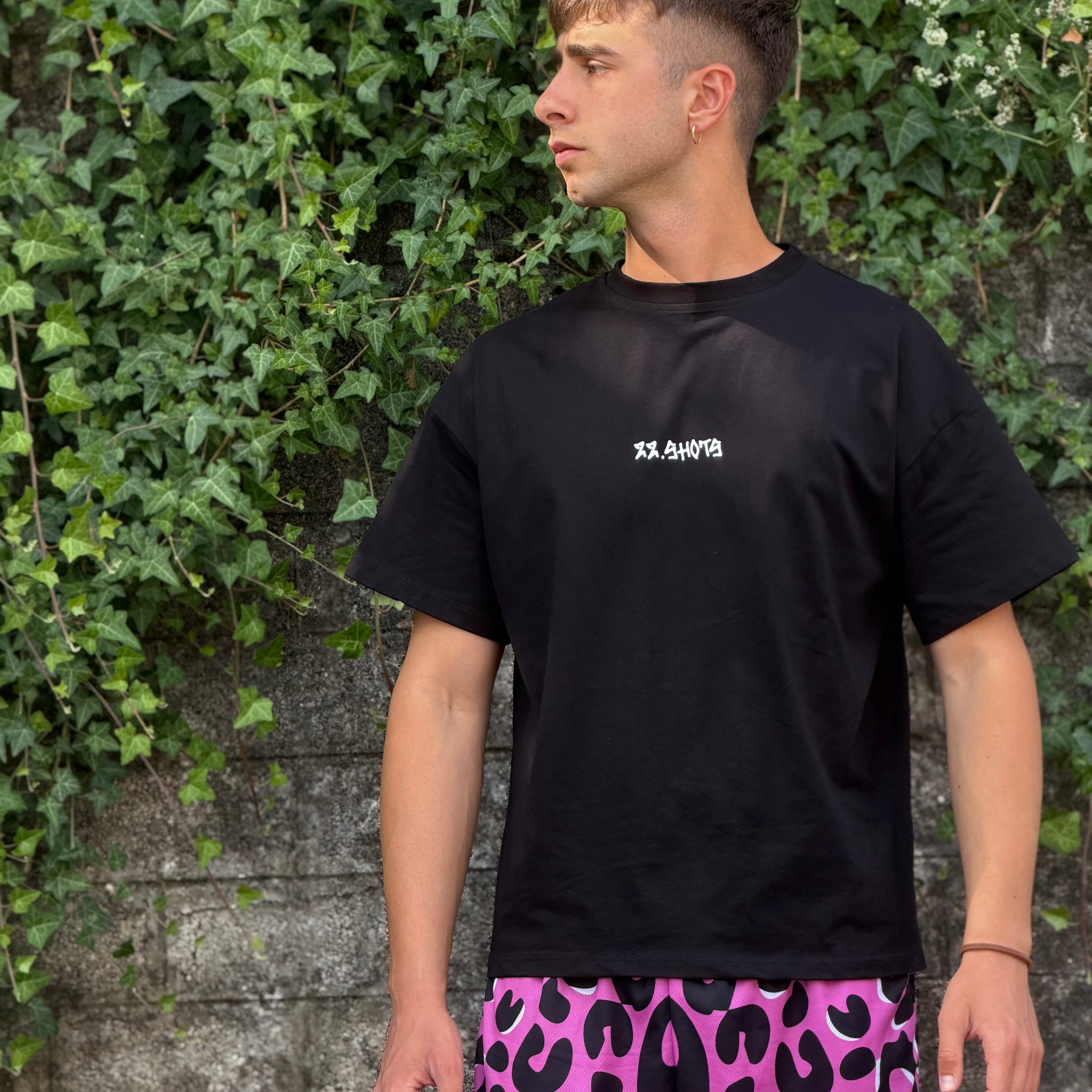 Bundle Clutch Mode On Tee + Pink Jaguar Shorts
